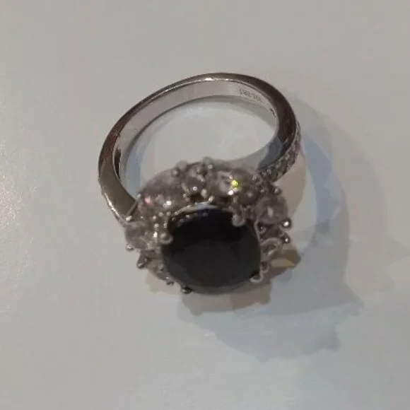 London blue topaz flower ring - Picture 10 of 11